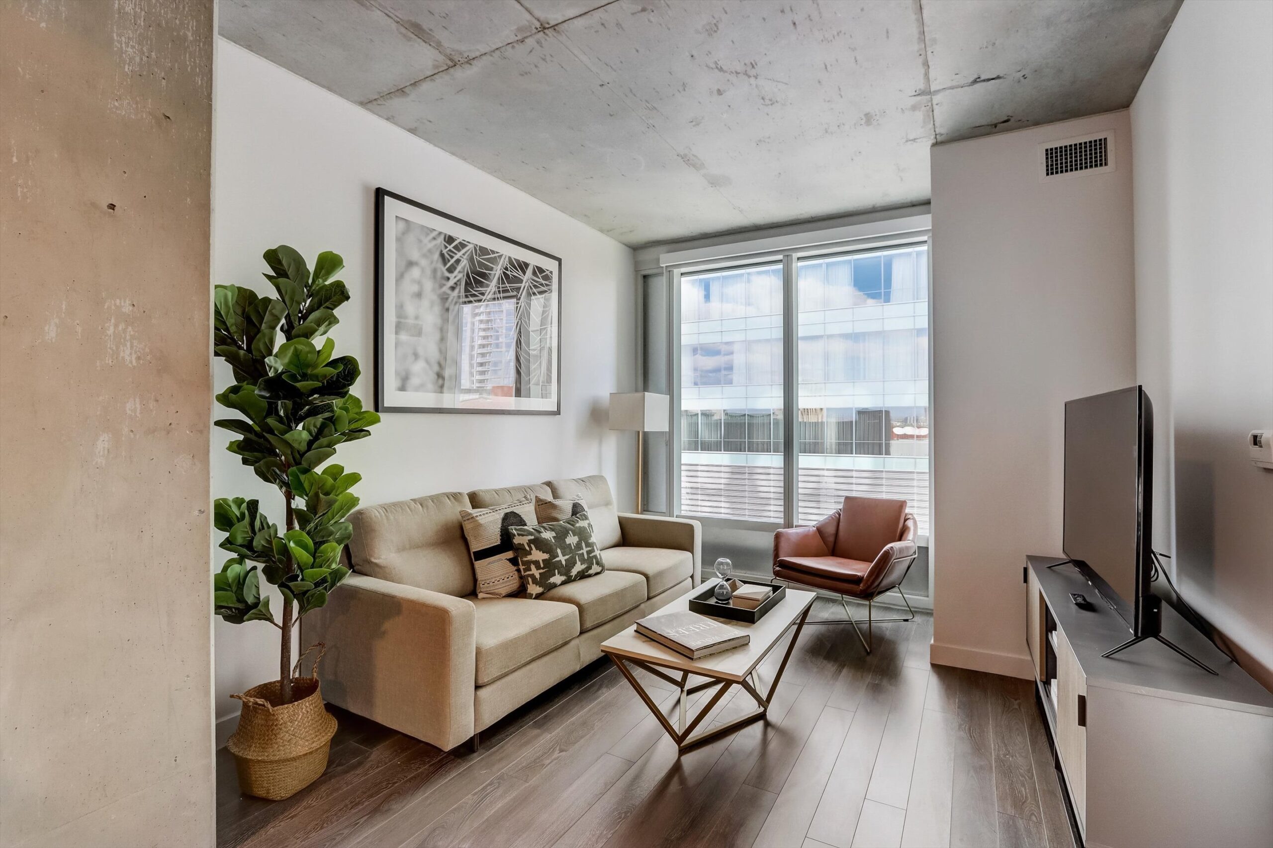How To Read and Understand a Furnished Apartment Lease Agreement